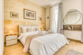 Exclusive Seafront Townhouse Sliema, Valletta view